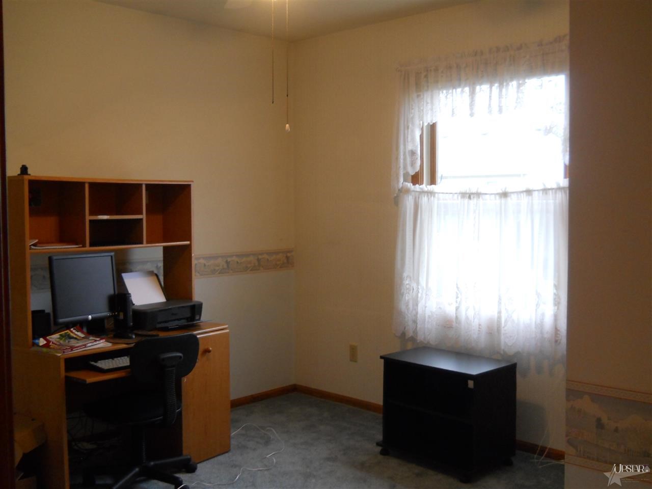 900 Trail Road Auburn, IN 46706 - Photo 16 of 30 Gallery Image 16