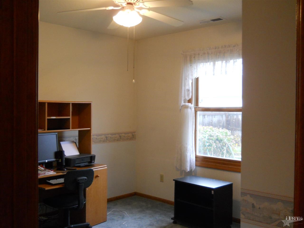 900 Trail Road Auburn, IN 46706 - Photo 18 of 30 Gallery Image 18