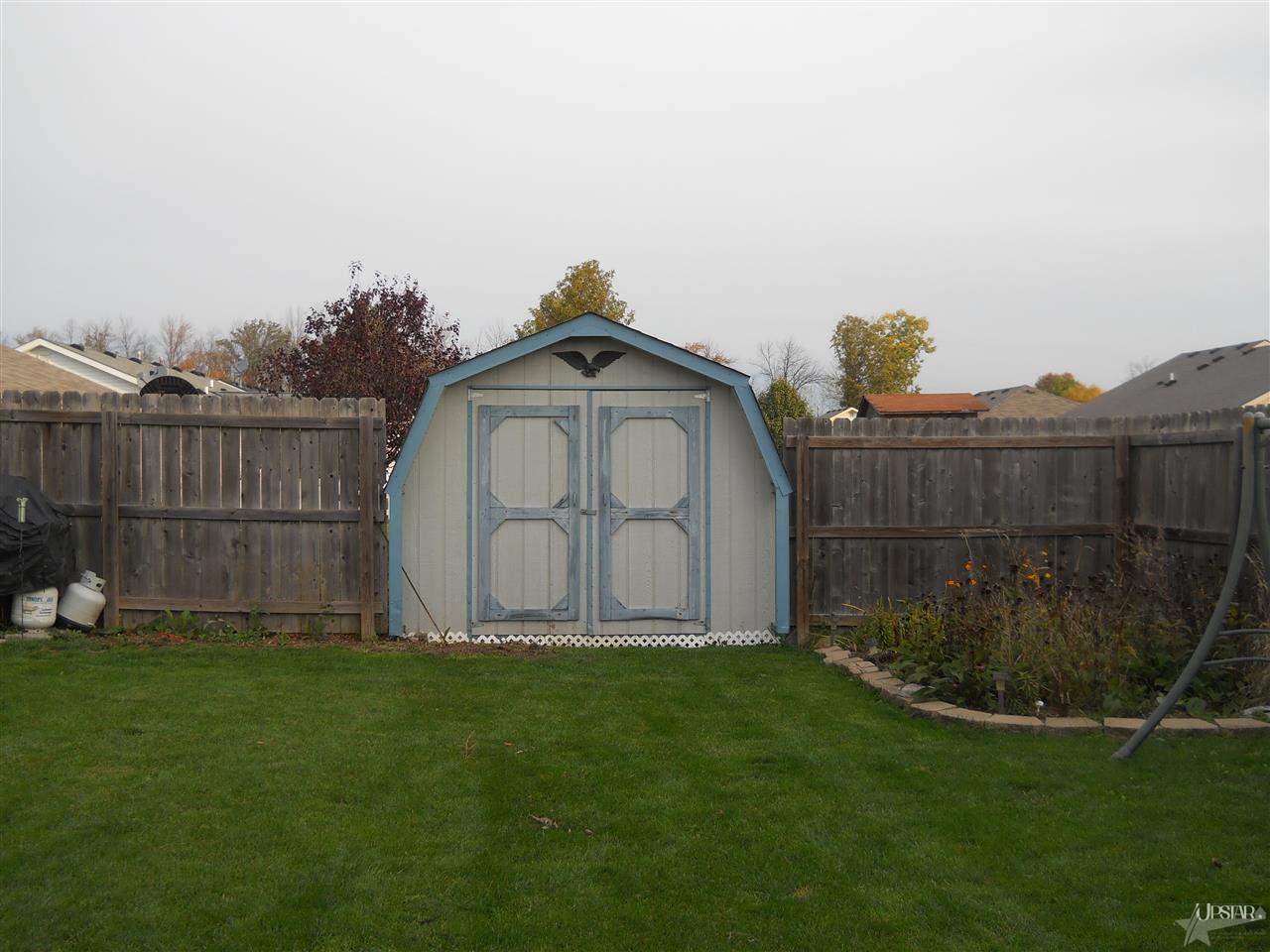 900 Trail Road Auburn, IN 46706 - Photo 3 of 30 Gallery Image 3