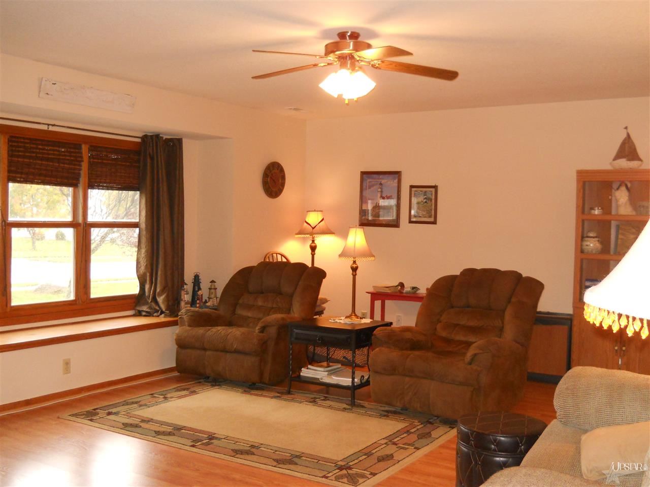 900 Trail Road Auburn, IN 46706 - Photo 4 of 30 Gallery Image 4