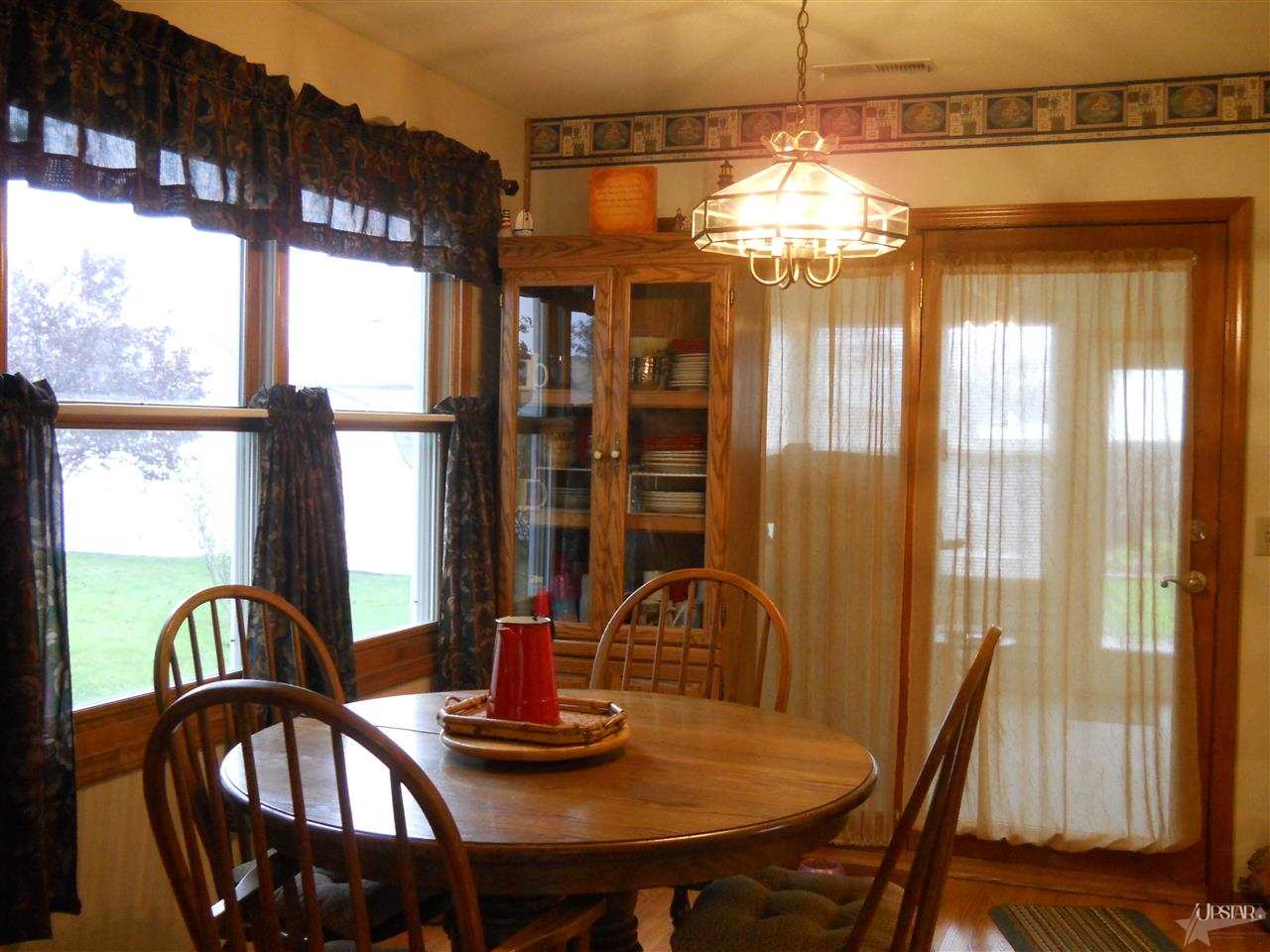 900 Trail Road Auburn, IN 46706 - Photo 6 of 30 Gallery Image 6
