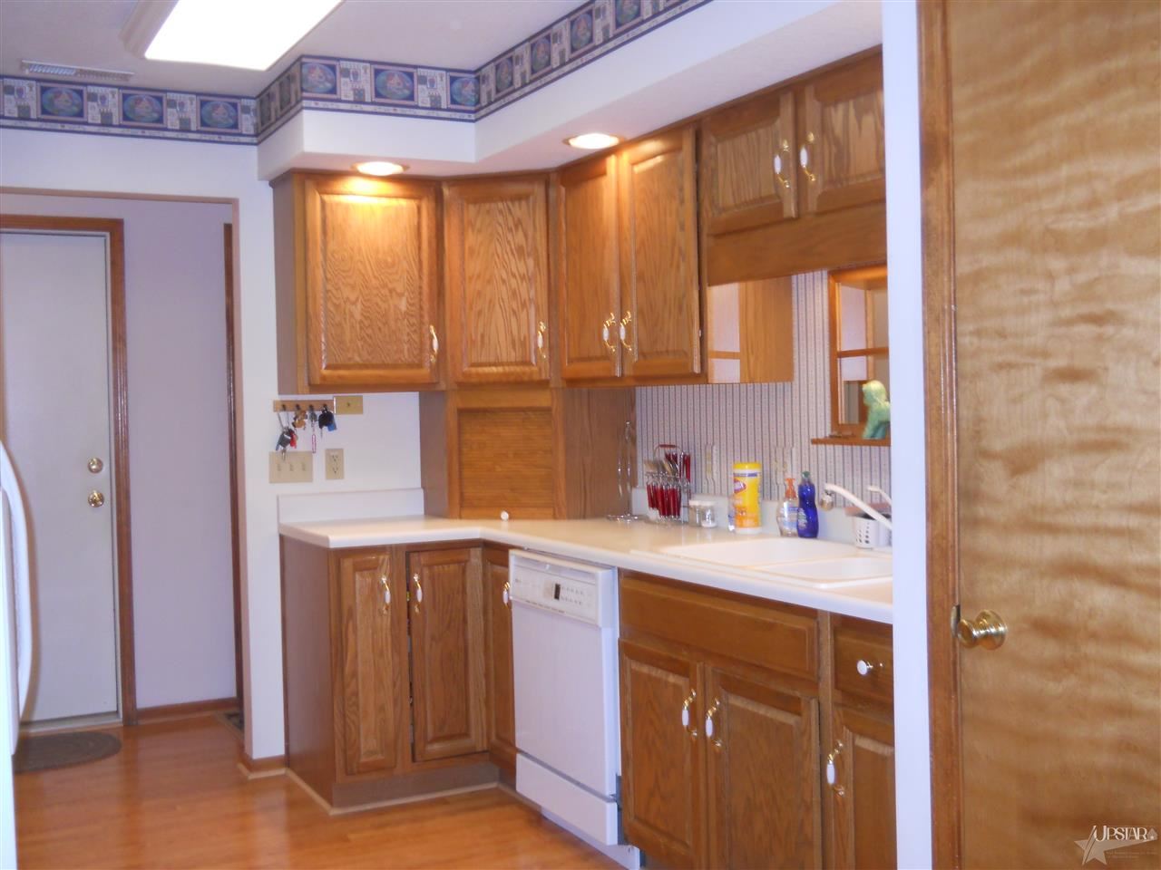 900 Trail Road Auburn, IN 46706 - Photo 10 of 30 Gallery Image 10