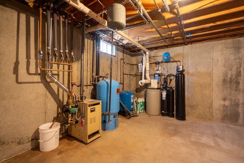 2 Wheeler Road Bow, NH 03304 - Photo 31 of 40