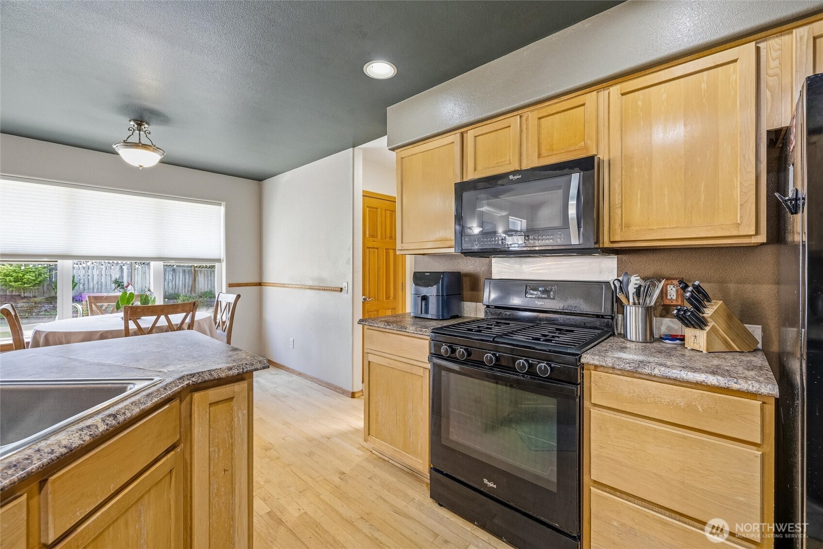 3924 Ruston Way Bellingham, WA 98226 - Photo 15 of 39