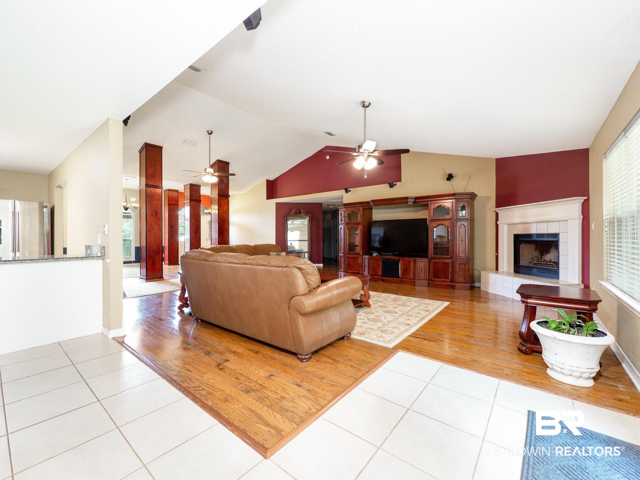 11559 Maple Court Daphne, AL 36526 - Photo 10 of 48