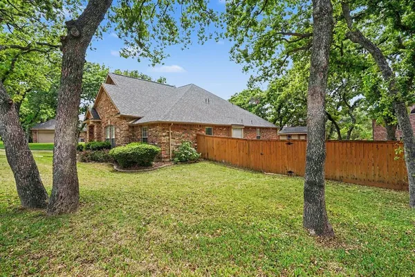 $385,000 | 1304 Pheasant Run, Crowley, TX 76036