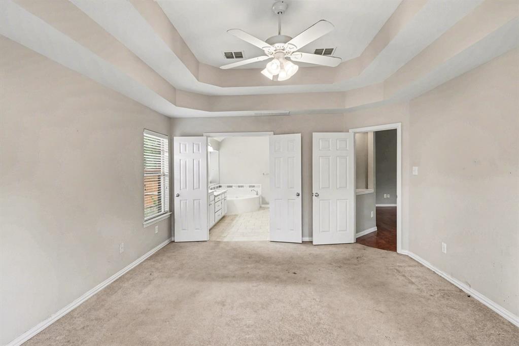1304 Pheasant Run Crowley, TX 76036 - Photo 25 of 38