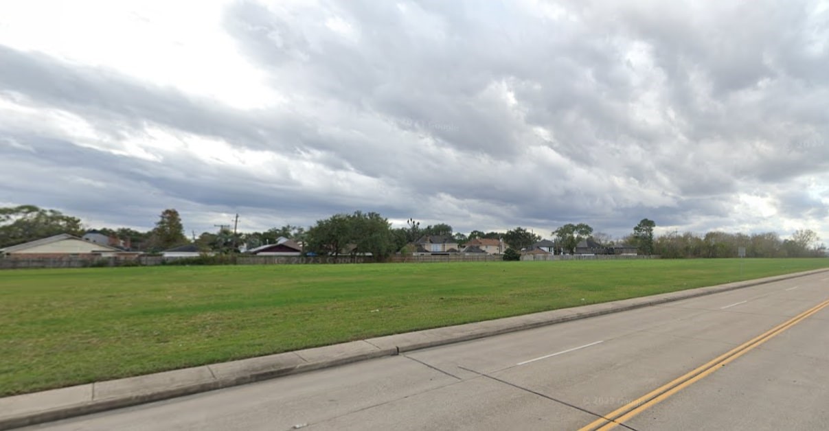 0 Valley Forge Drive Pasadena, TX 77502 - Photo 4 of 4 a view of a golf course with a garden