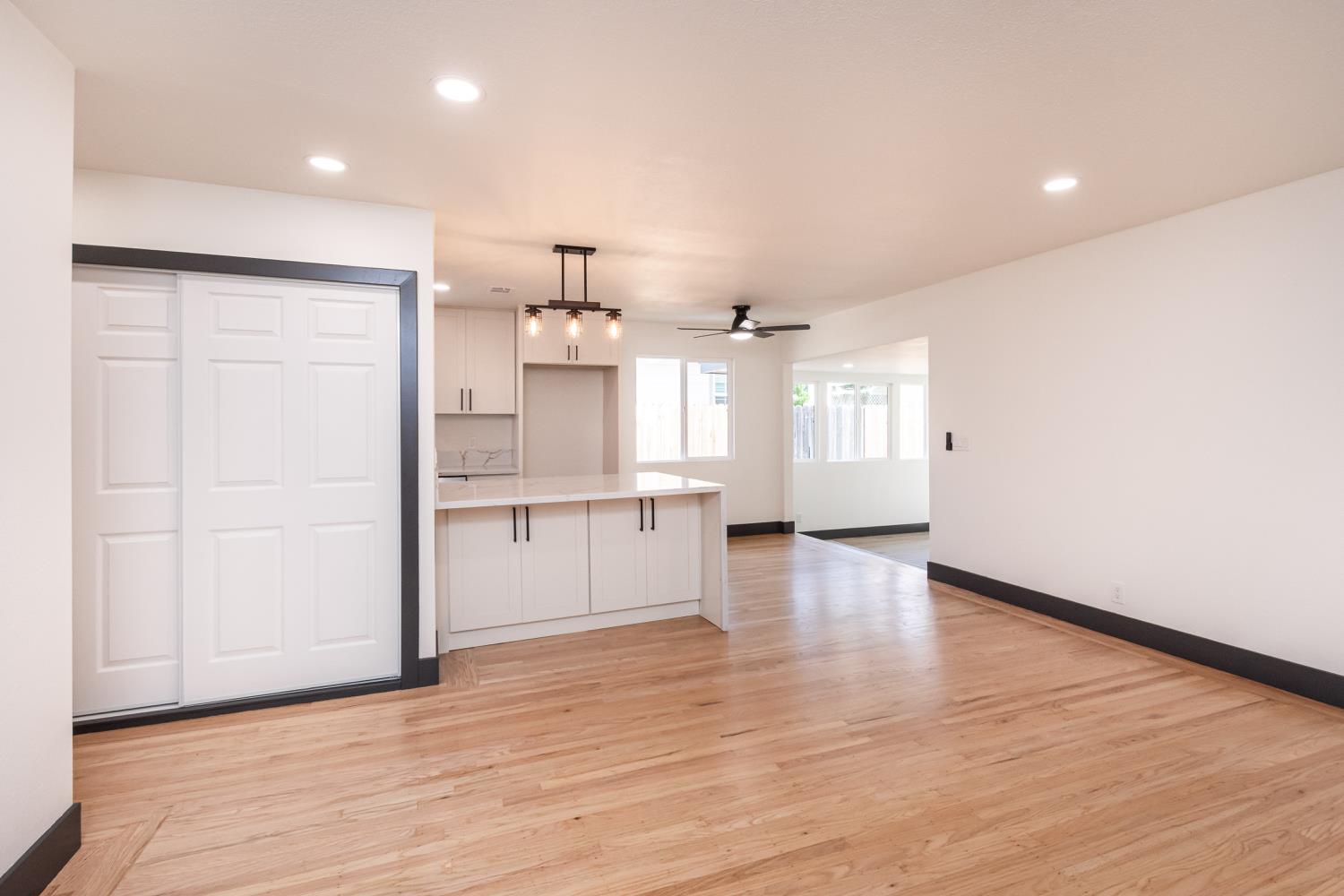 7800 Watson Way Citrus Heights, CA 95610 - Photo 16 of 72
