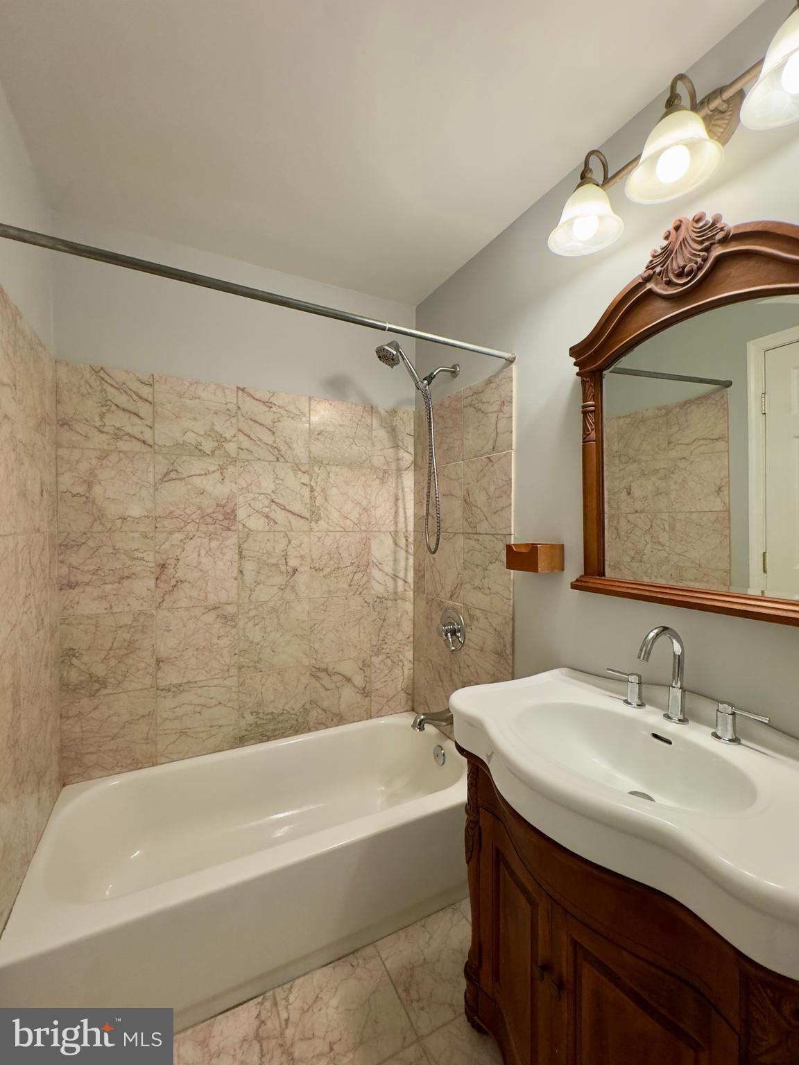 816 West 37th Street Baltimore, MD 21211 - Photo 7 of 22
