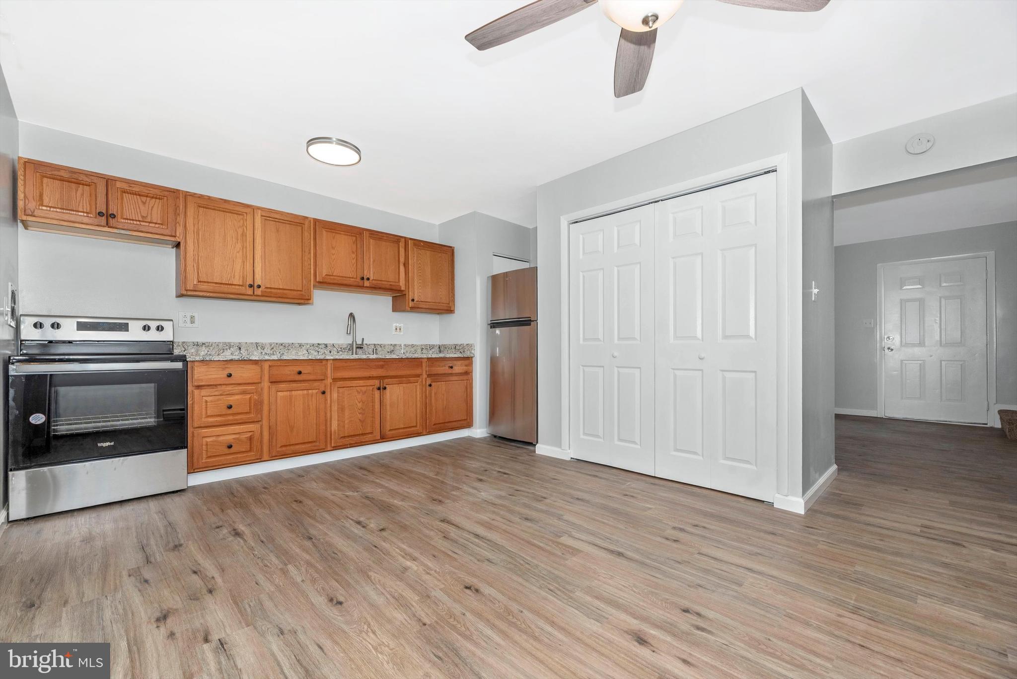 313 Janice Way Westminster, MD 21158 - Photo 12 of 34 SPACIOUS Kitchen!