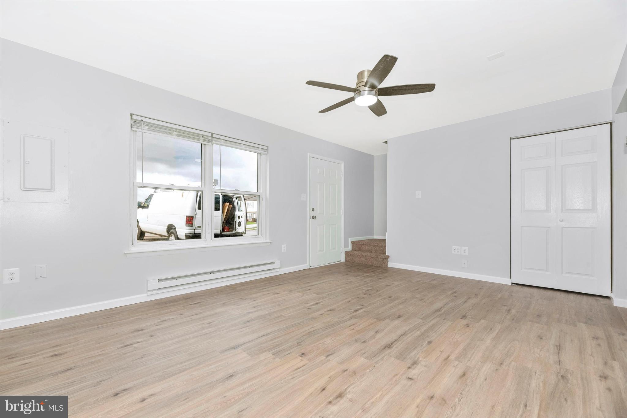 313 Janice Way Westminster, MD 21158 - Photo 4 of 34 Living Room