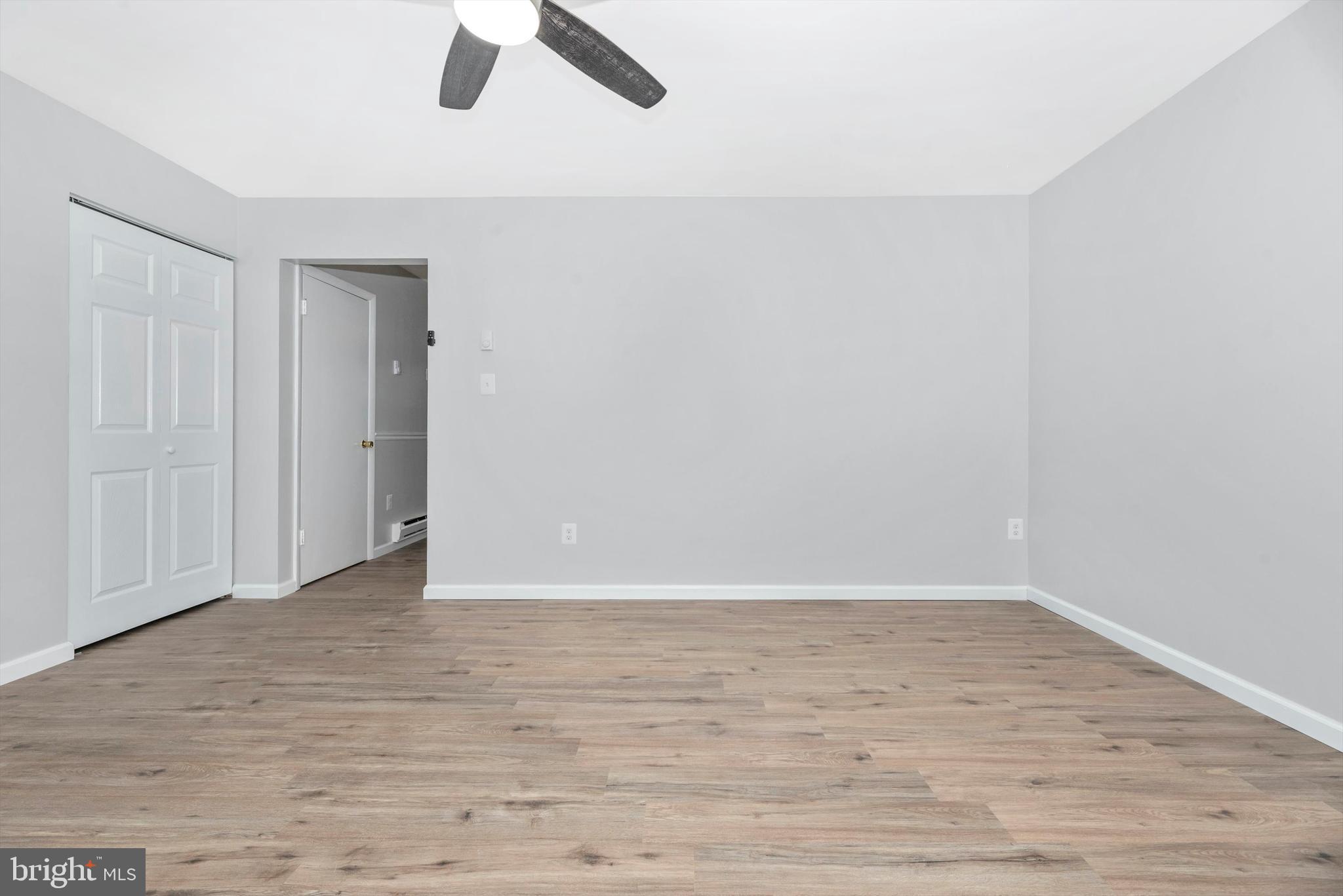 313 Janice Way Westminster, MD 21158 - Photo 6 of 34 Living Room