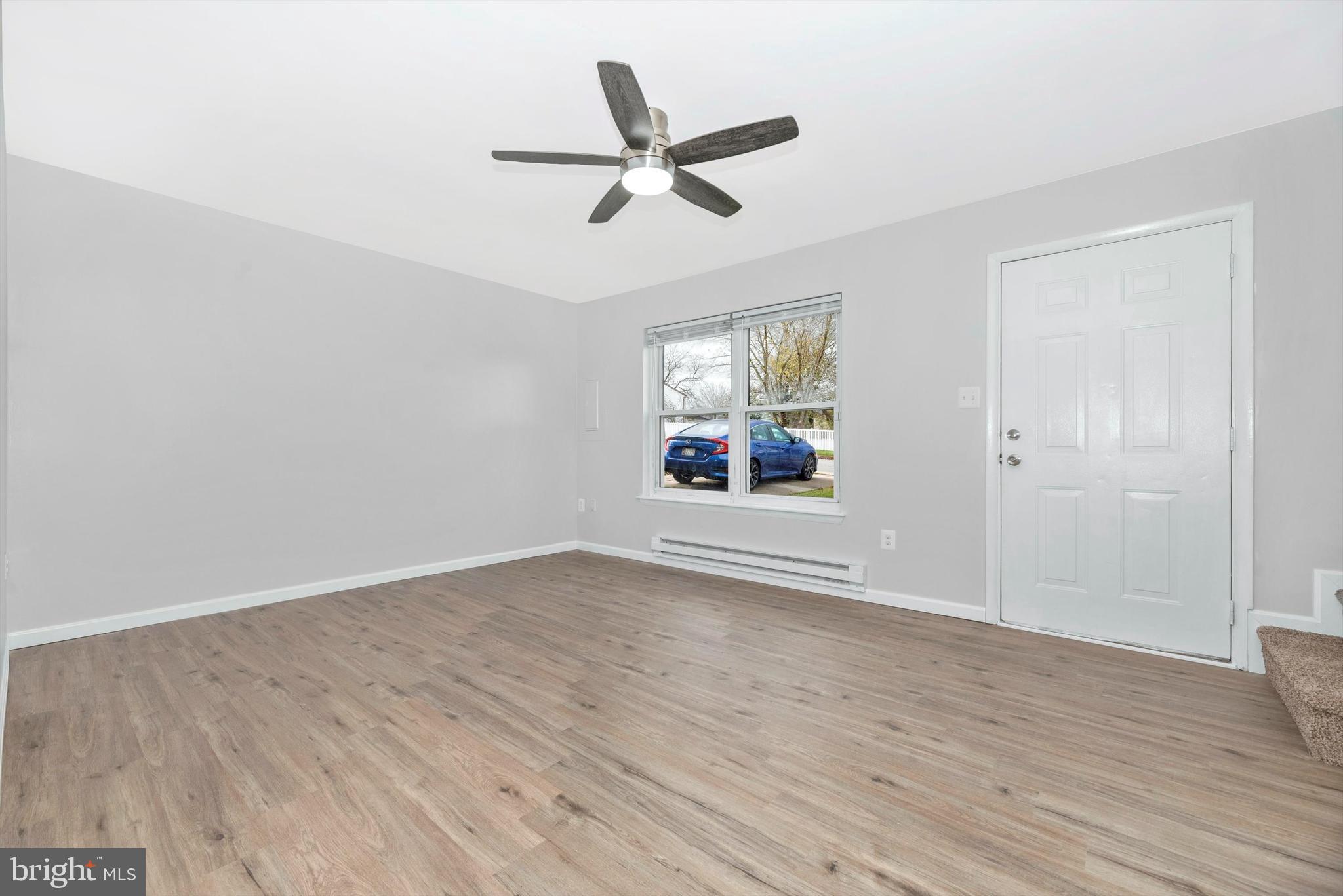 313 Janice Way Westminster, MD 21158 - Photo 8 of 34 Living Room