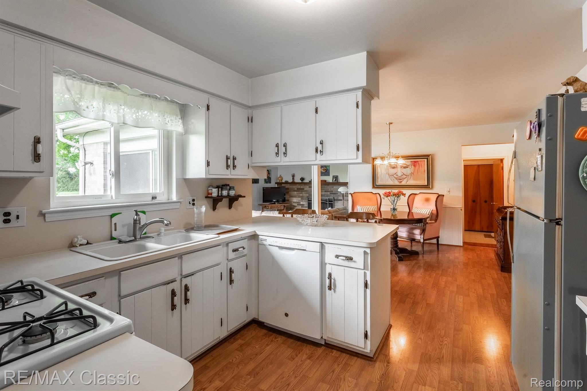 25886 Branchaster Road Farmington, MI 48336 - Photo 9 of 35 Gallery Image 9