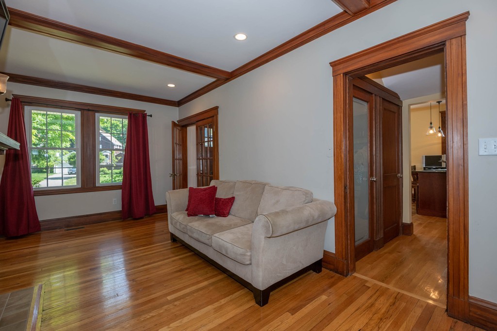 42 Westwood Road Stoneham, MA 02180 - Photo 14 of 30 Gallery Image 14