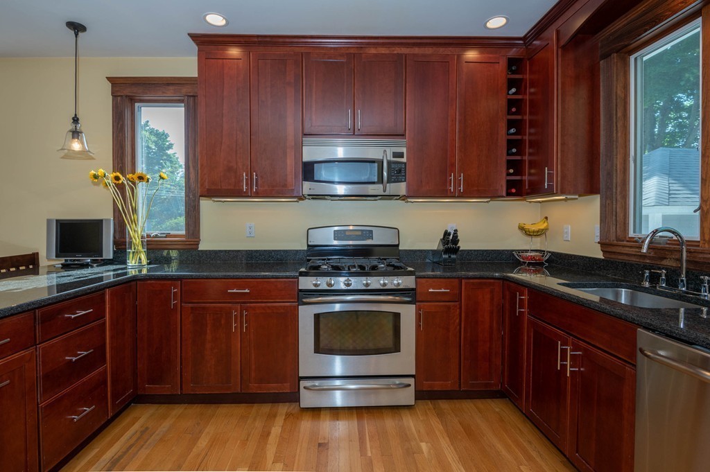 42 Westwood Road Stoneham, MA 02180 - Photo 6 of 30 Gallery Image 6