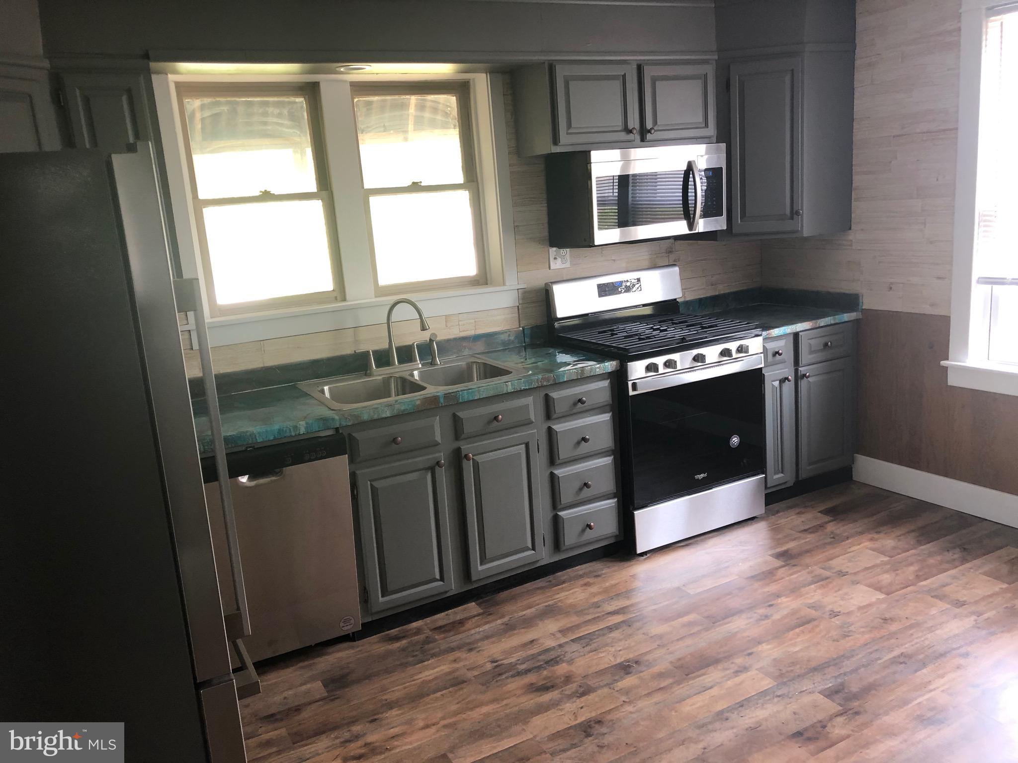 3539 Hawthorne Street Reading, PA 19605 - Photo 8 of 19 Kitchen