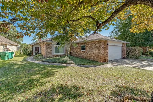 $450,000 | 901 Shalimar Cove, Shalimar, FL 32579