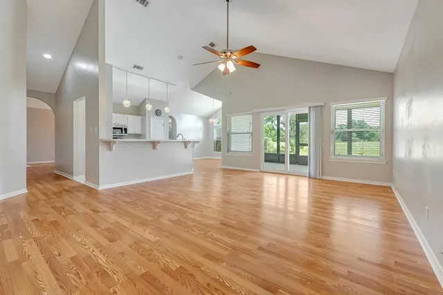 $450,000 | 901 Shalimar Cove, Shalimar, FL 32579