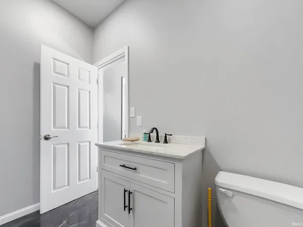 $319,900 | 11308 East Kramers Drive, Evansville, IN 47712