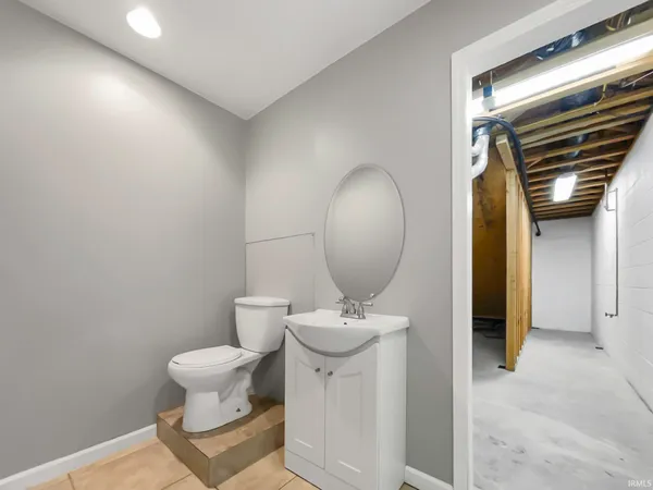 $319,900 | 11308 East Kramers Drive, Evansville, IN 47712