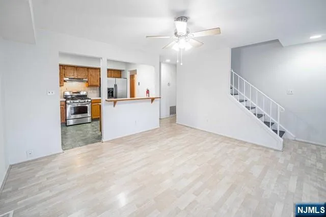 $2,300 | 44 G Manchester Lane, Unit G, West Milford, NJ 07480