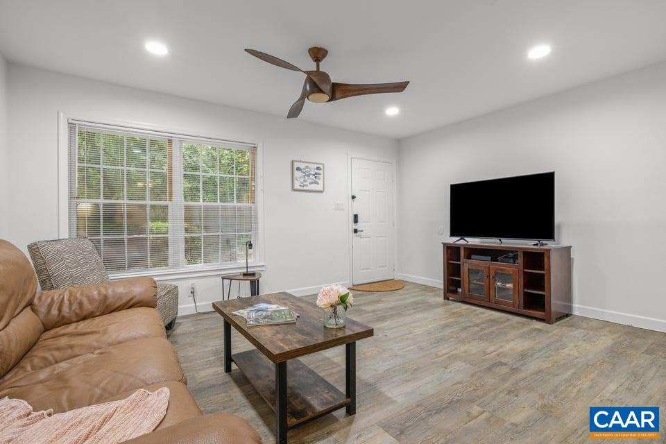 2527 Hydraulic Road, Unit 50 Charlottesville, VA 22901 - Photo 4 of 27