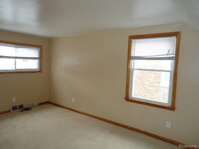 19711 Burt Road Detroit, MI 48219 - Photo 7 of 12 261-969152-Bedroom 4-2.JPG