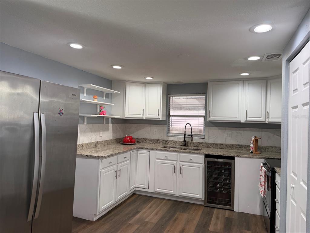 6832 Narra Street New Port Richey, FL 34653 - Photo 5 of 9 Gallery Image 5