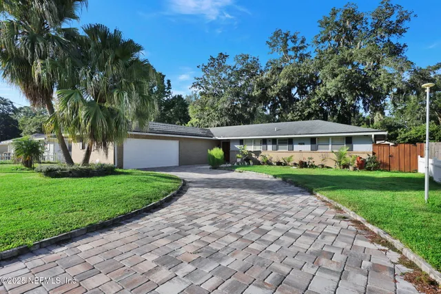 $369,000 | 2816 Annette Circle, Jacksonville, FL 32216