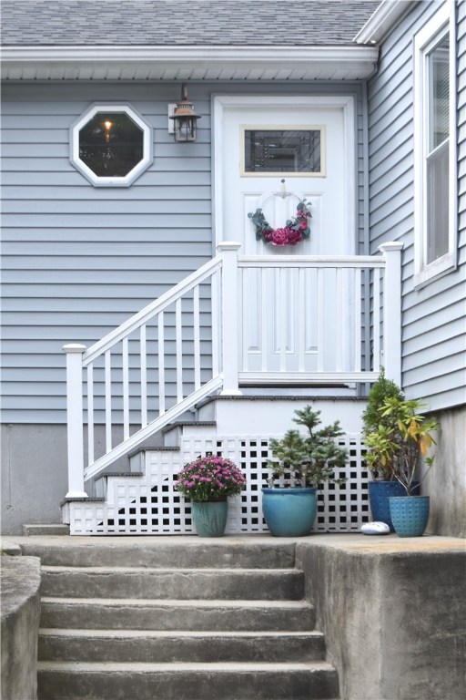 14 Terrace Avenue Warren, RI 02885 - Photo 2 of 23 Gallery Image 2