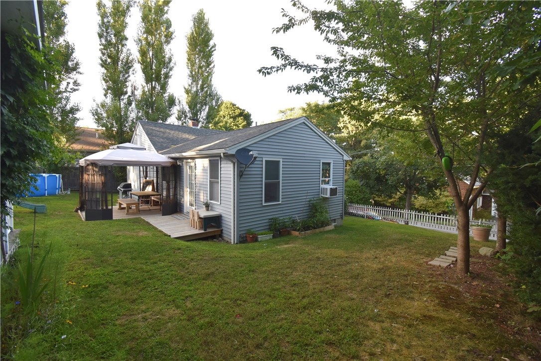 14 Terrace Avenue Warren, RI 02885 - Photo 4 of 23 Gallery Image 4