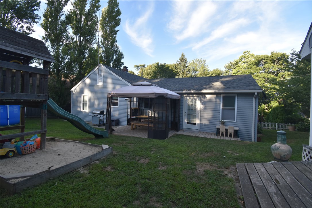 14 Terrace Avenue Warren, RI 02885 - Photo 6 of 23 Gallery Image 6