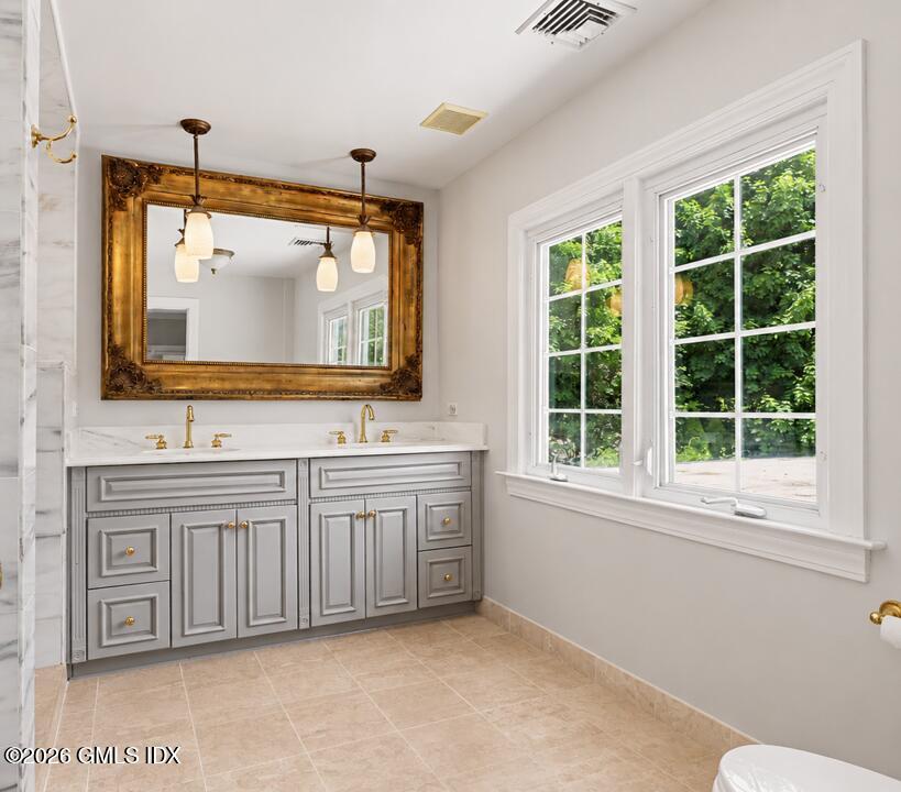 97 Riverside Avenue Riverside, CT 06878 - Photo 24 of 45 Primary Bathroom