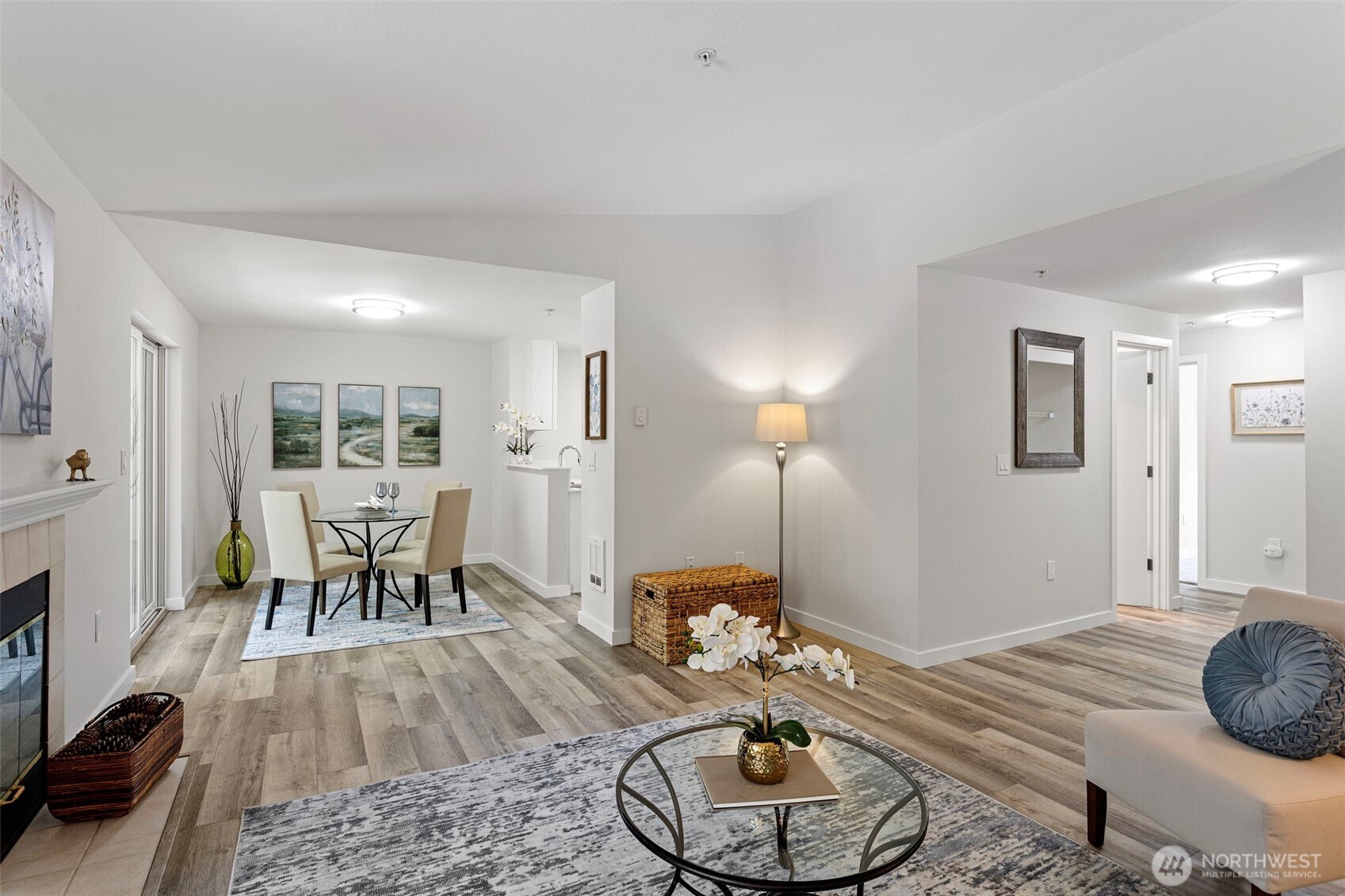 11002 Southeast Petrovitsky Road, Unit D302 Renton, WA 98055 - Photo 5 of 40 Gallery Image 5