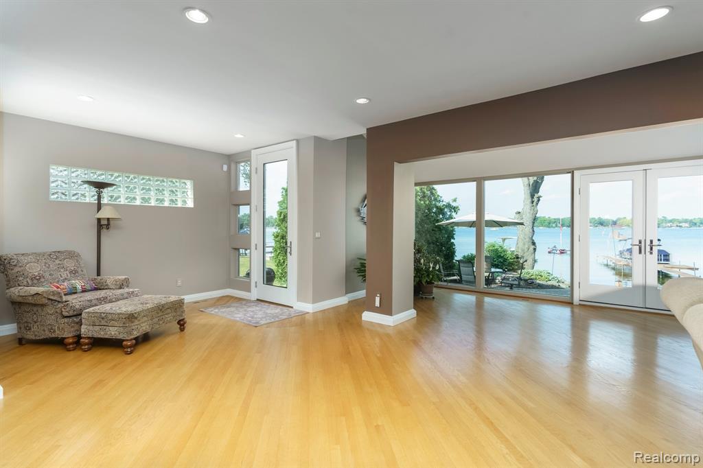 775 Lyle Drive Waterford, MI 48327 - Photo 22 of 63 Gallery Image 22