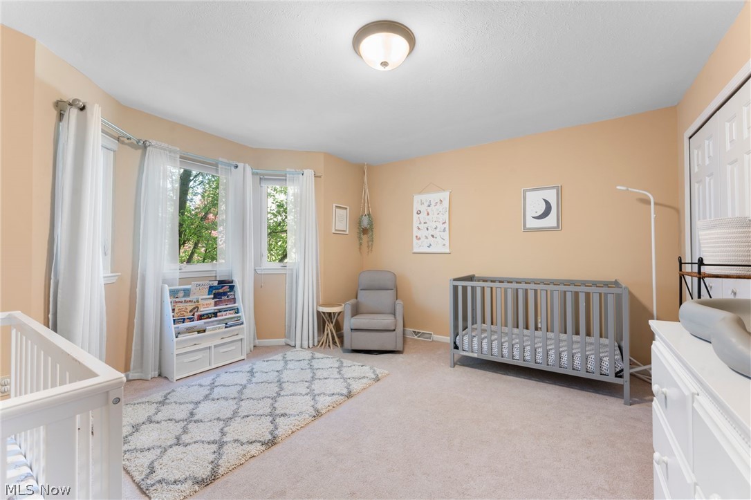 424 Literary Road Cleveland, OH 44113 - Photo 32 of 39 Gallery Image 32