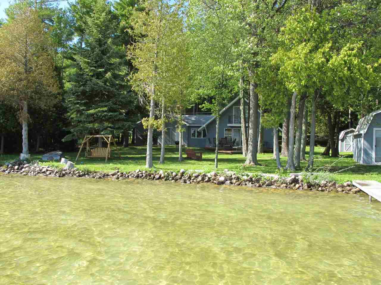 992 East Traverse Lake Road Cedar, MI 49621 - Photo 5 of 25 1803764-4.JPG