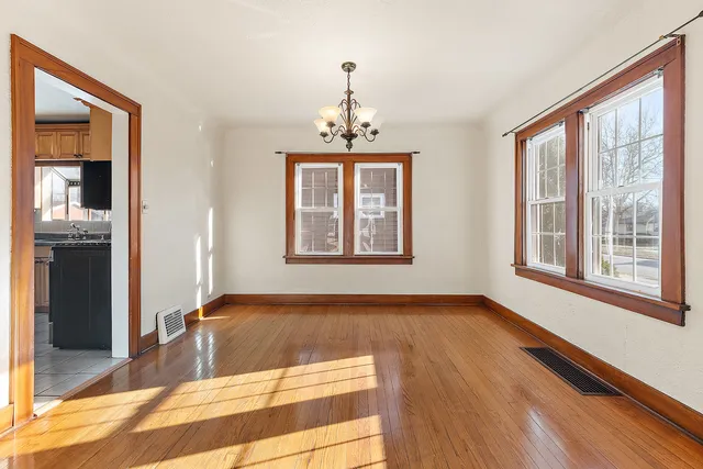 $269,900 | 3316 Ann Street, Lansing, IL 60438