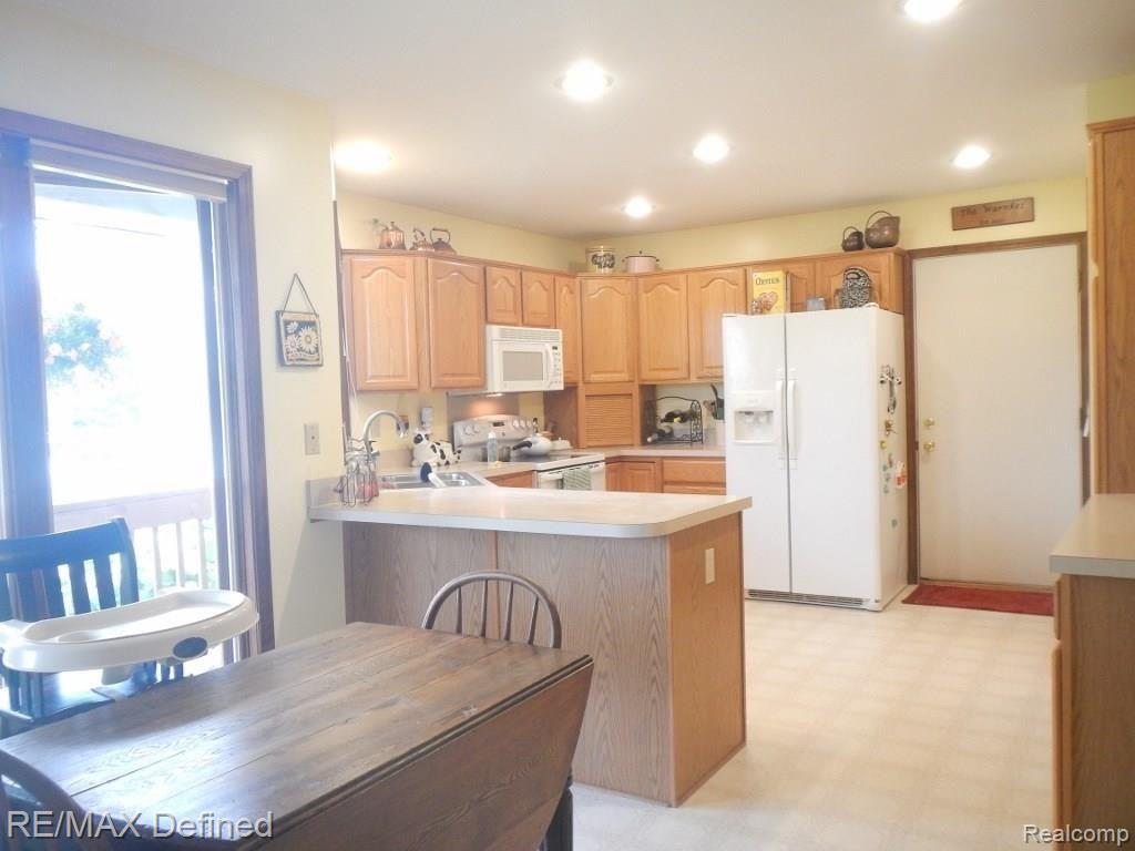 4557 Skelton Road Columbiaville, MI 48421 - Photo 19 of 34 Kitchen