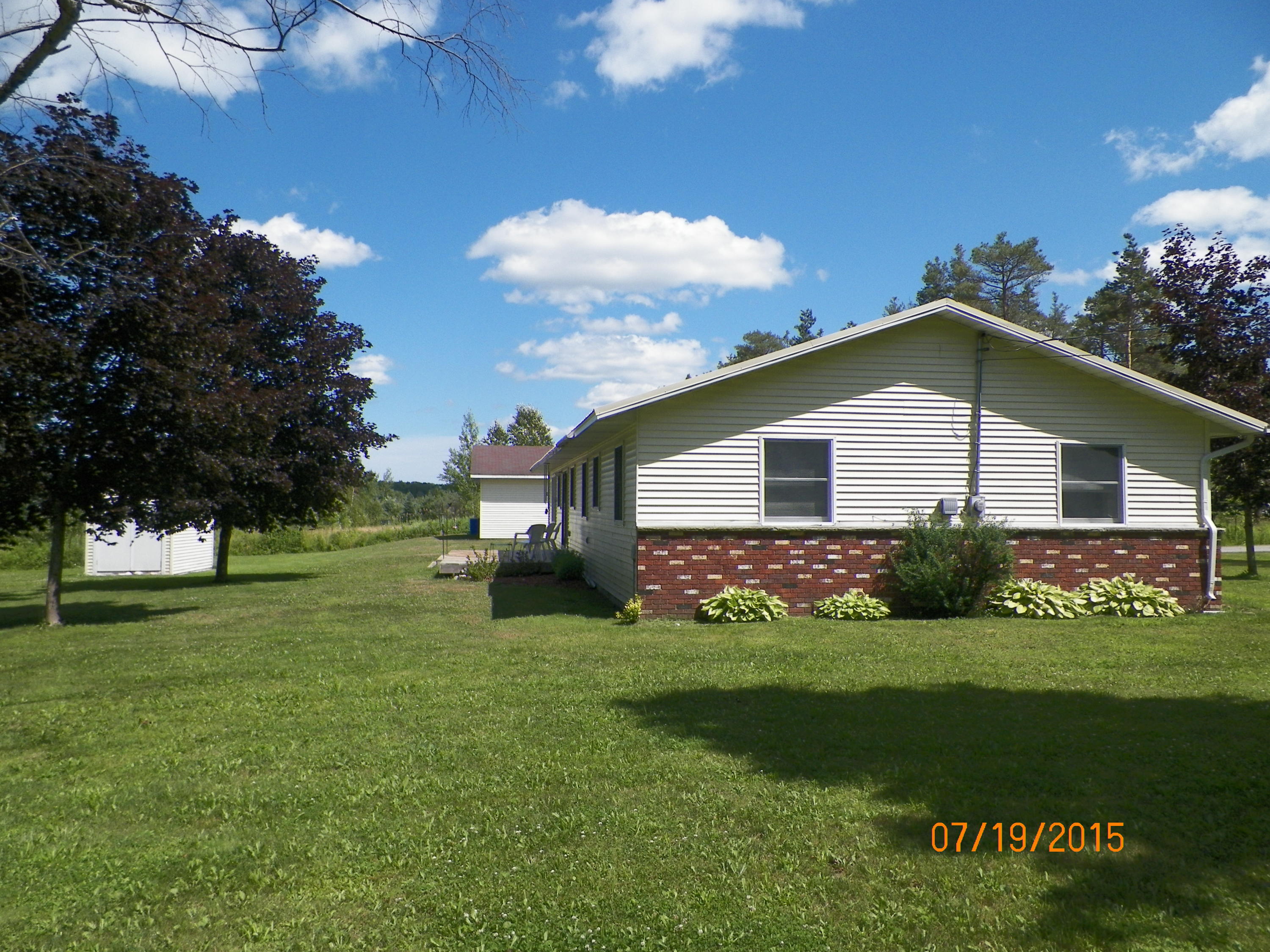 3098 Gilpin Road Cheboygan, MI 49721 - Photo 4 of 20 Gallery Image 4