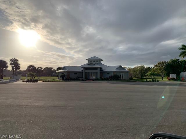4073 Skyway Drive Naples, FL 34112 - Photo 6 of 14 PILOT LOUNGE