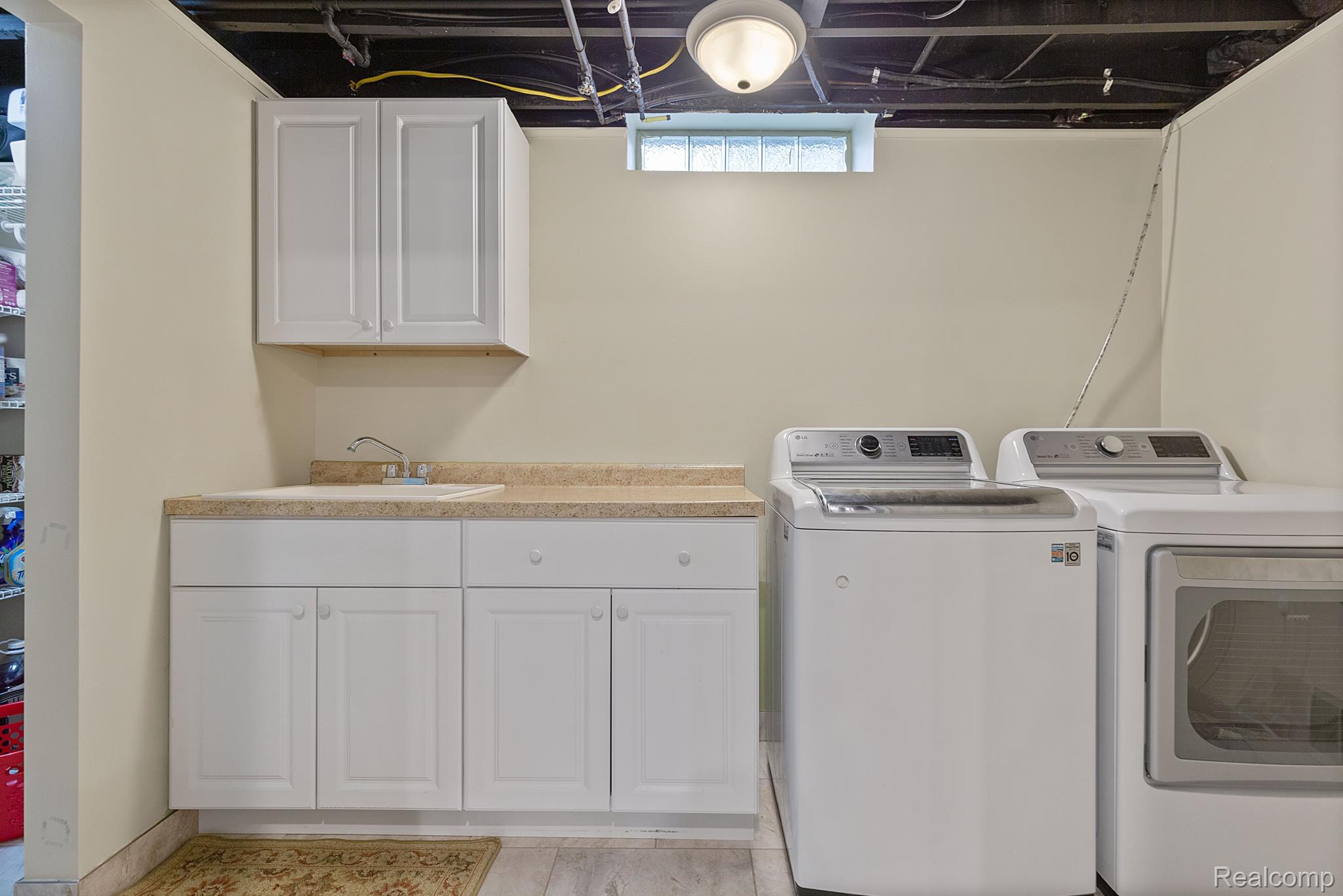 11781 Wildwing Road Plymouth, MI 48170 - Photo 34 of 46 Gallery Image 34