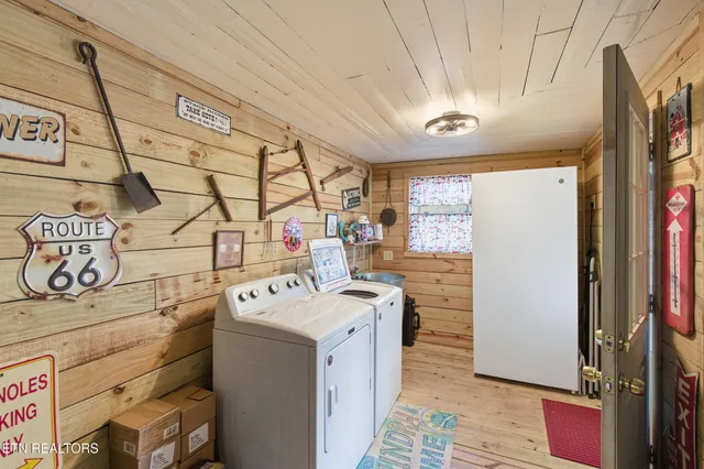 $399,900 | 7810 Berry Williams Road, Townsend, TN 37882