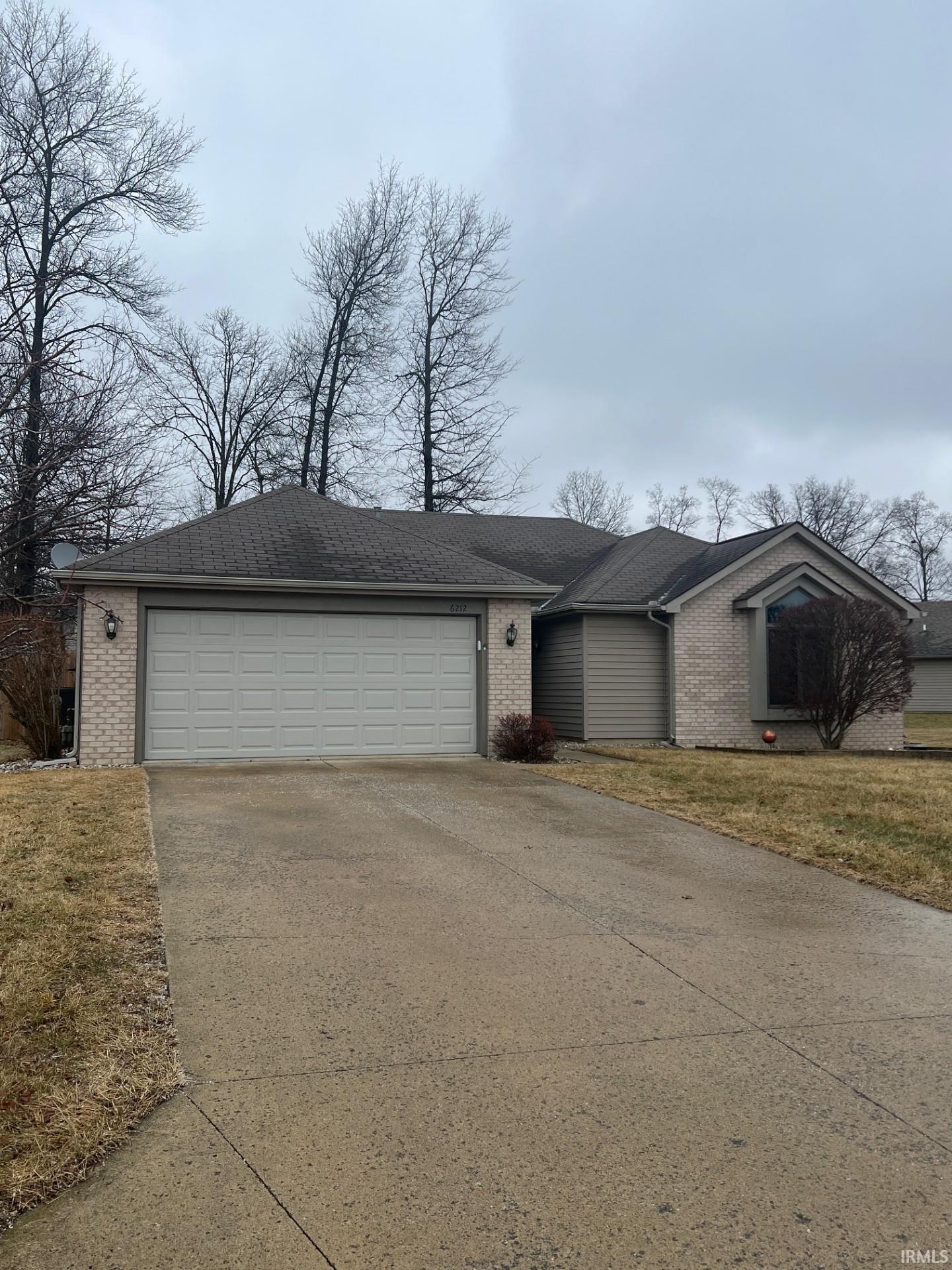 6212 Prestwick Run Fort Wayne, IN 46835 - Photo 1 of 17