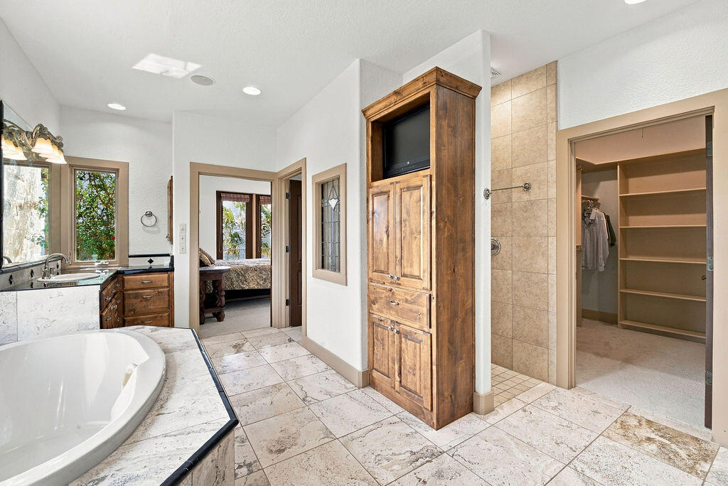 370 Ranch House Road Kerrville, TX 78028 - Photo 22 of 38 Gallery Image 22