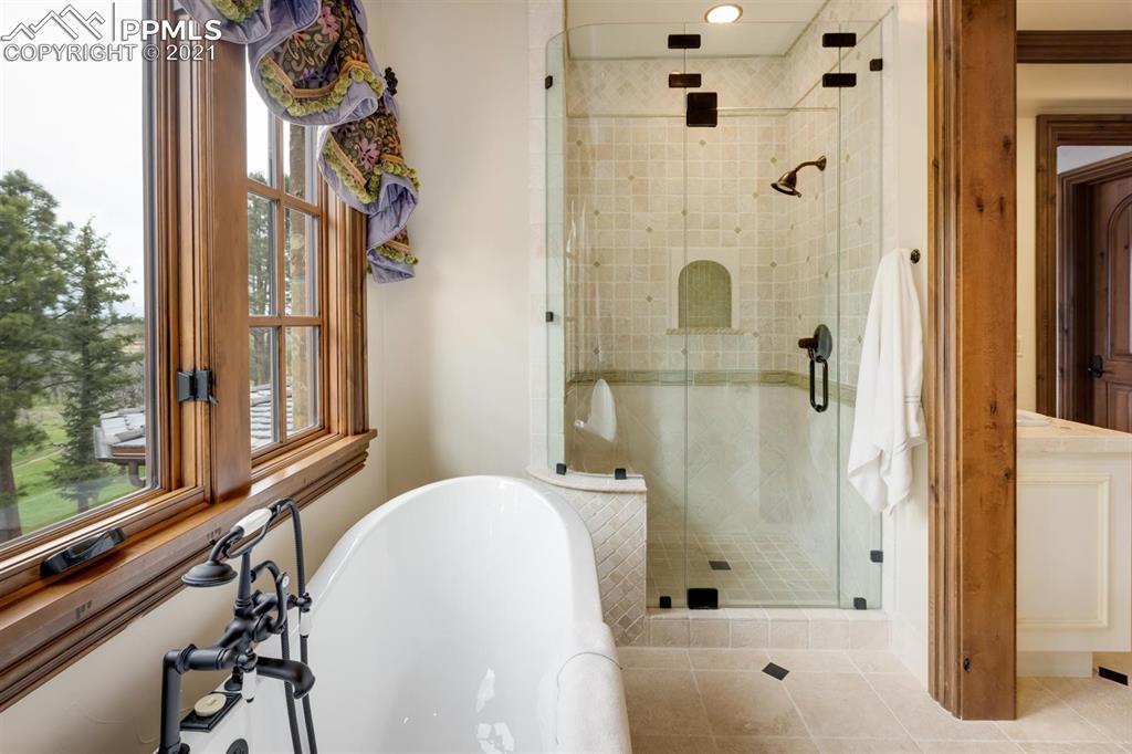 22 Crossland Road Colorado Springs, CO 80906 - Photo 21 of 40