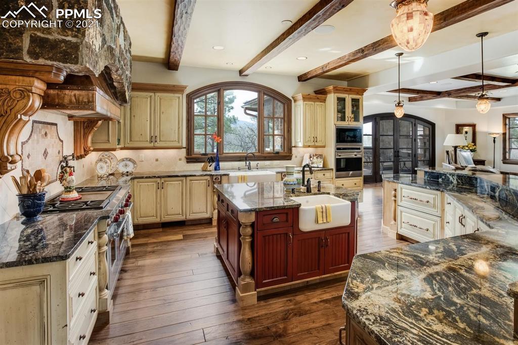 22 Crossland Road Colorado Springs, CO 80906 - Photo 7 of 40