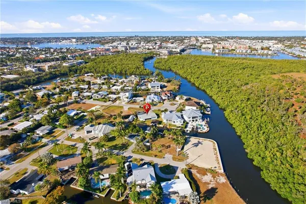$1,149,000 | 1159 Holiday Lane, Naples, FL 34104